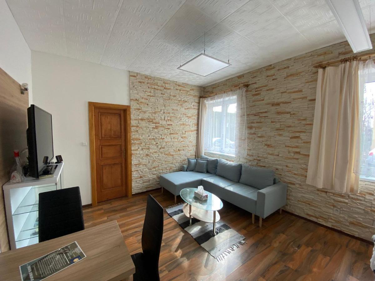 Apartment Hlinska Ceske Budejovice Exterior foto